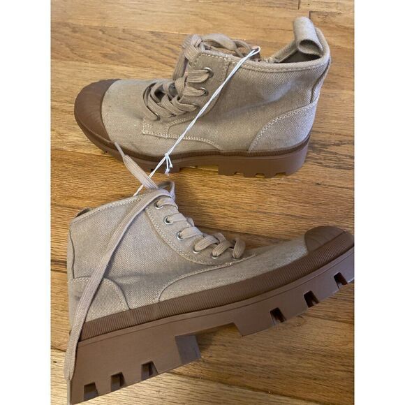 NWT Universal Thread women's tan Canvas Lace-Up Ankle Boots With Side Zipper 9.5 - Picture 3 of 6